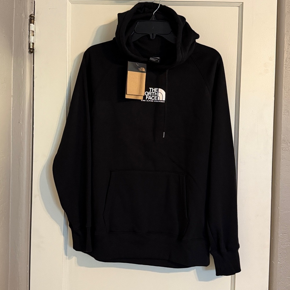 The North Face Classic Black Pullover